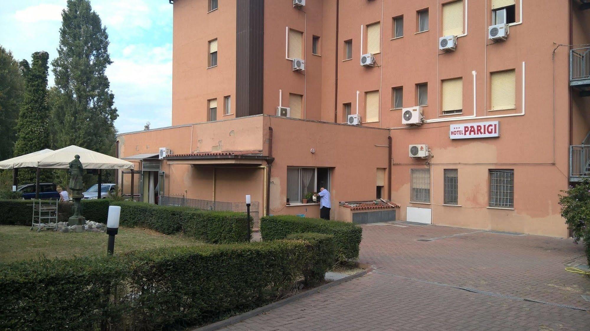 Hotel Parigi Castel San Pietro Terme Exterior foto